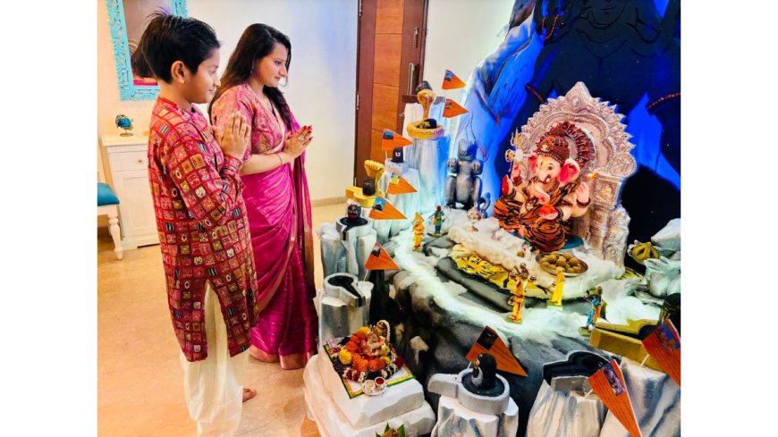 Gandhi Family Celebrates Maha Ganesh Utsav 2025 with Eco-Friendly ‘Ghar Ka Ganesh’ in Juhu, Mumbai